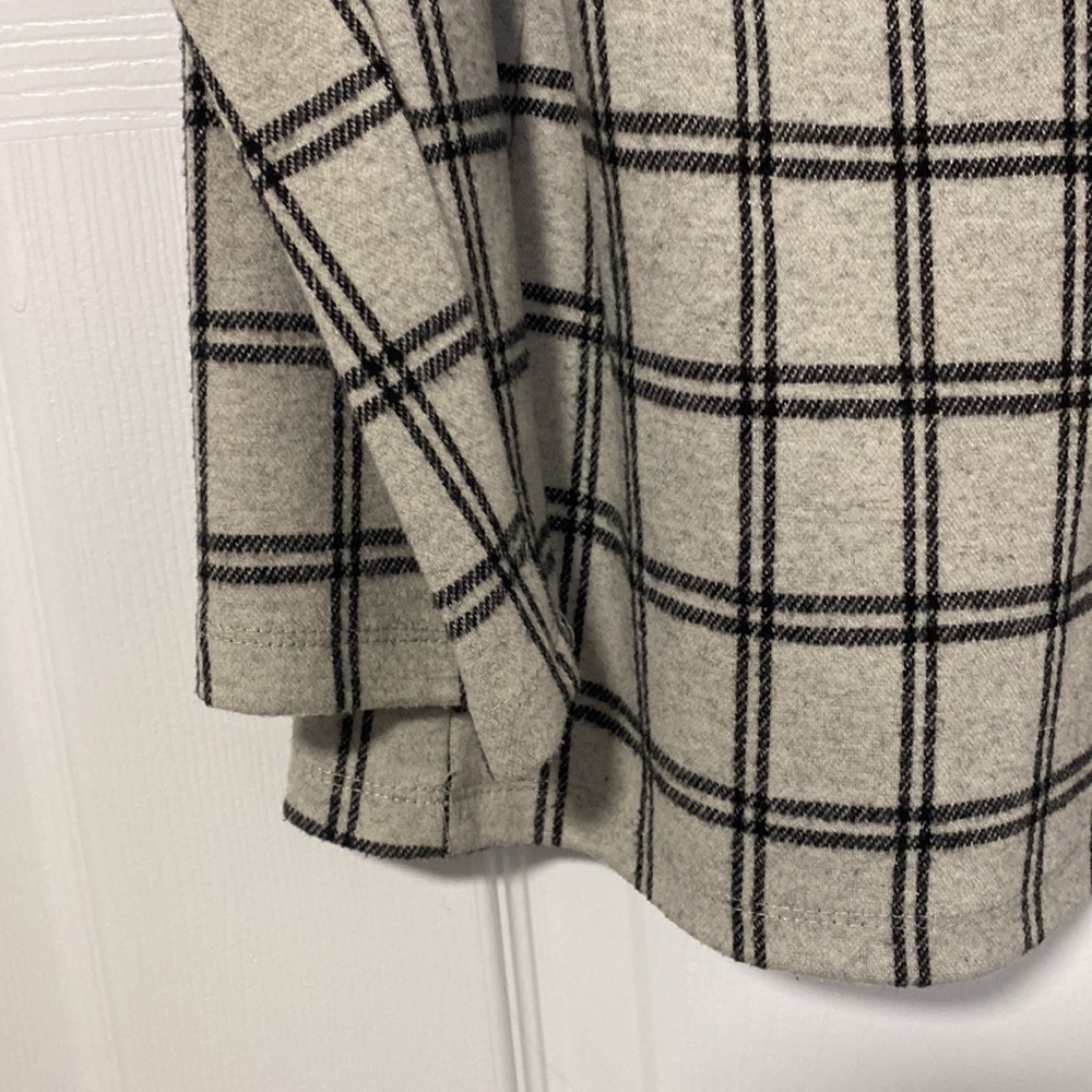 Lightweight Checkered Blazer - image 4